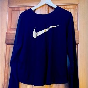 Long sleeve Nike Dri-fit top size XL womens